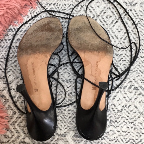 Strappy lace up Manolo Blahnik sandals - Picture 5 of 7